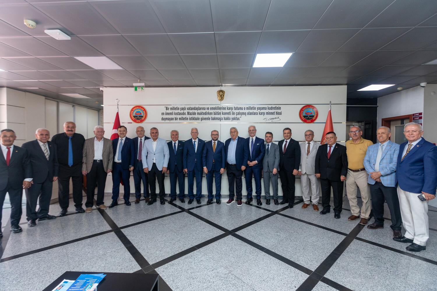 SGK Başkanı Elitaş, TÜED’i Ziyaret Etti